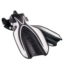 OCEANIC MANTA RAY FINS